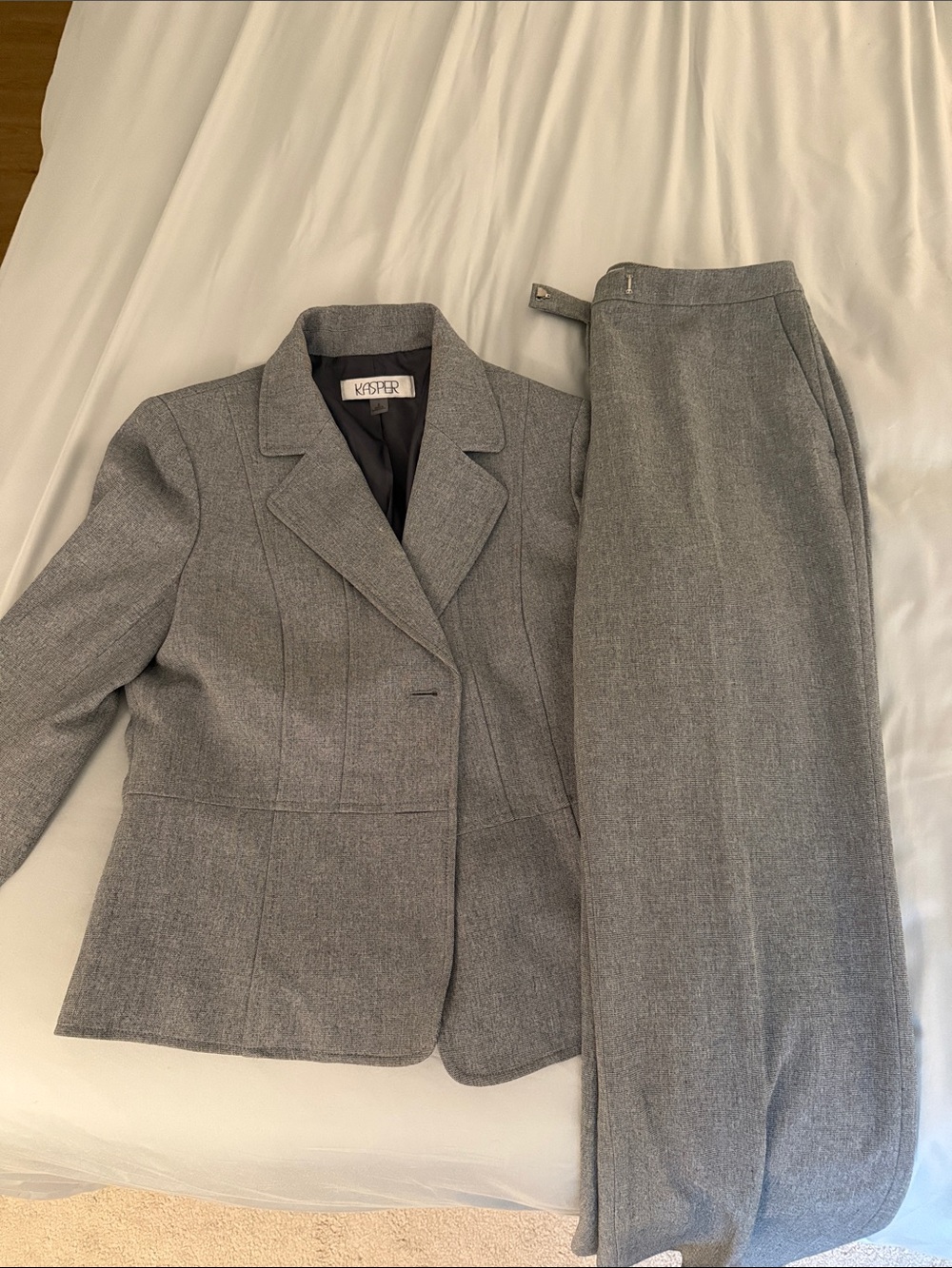 Kasper Gray Women's Tailored Two-Piece Suit Blazer & Trousers
